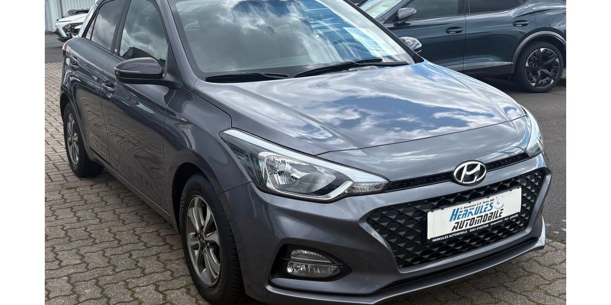 Hyundai i20 54.800 km 12.490 &euro; Fuldatal-Kassel 34233