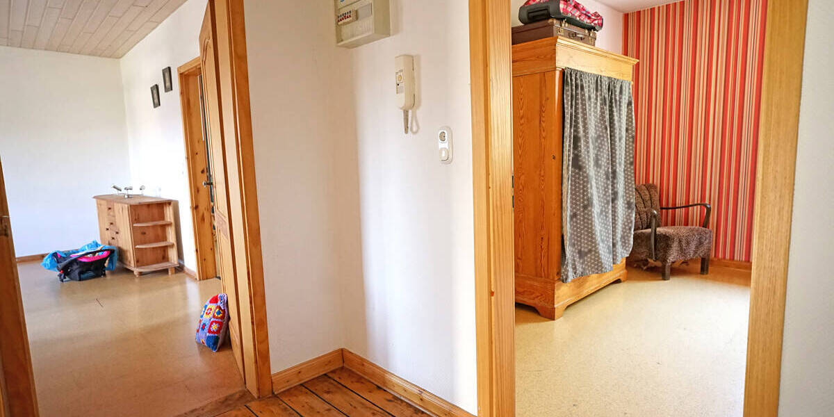 DAS BAUERNHAUS FÜR DIE GROSSE FAMILIE IM ORTSKERN VON VOLLMARSHAUSEN 8 zimmer