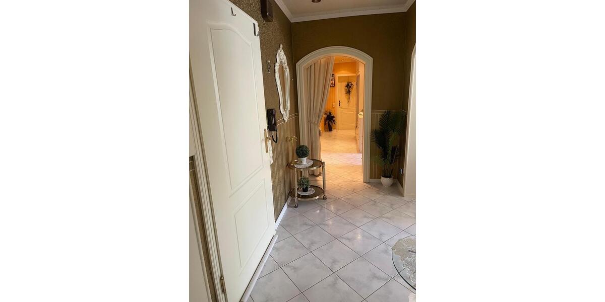 Erdgeschoßwohnung Guxhagen - 4 Zimmer, 140 m&sup2;, 1.400&euro; | Angebot:26603105