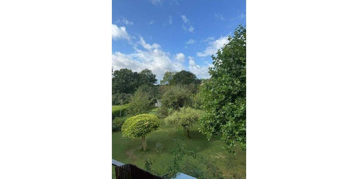 Etagenwohnung Kassel Oberzwehren - 2 Zimmer, 93 m&sup2;, 725&euro; | Angebot:25709148