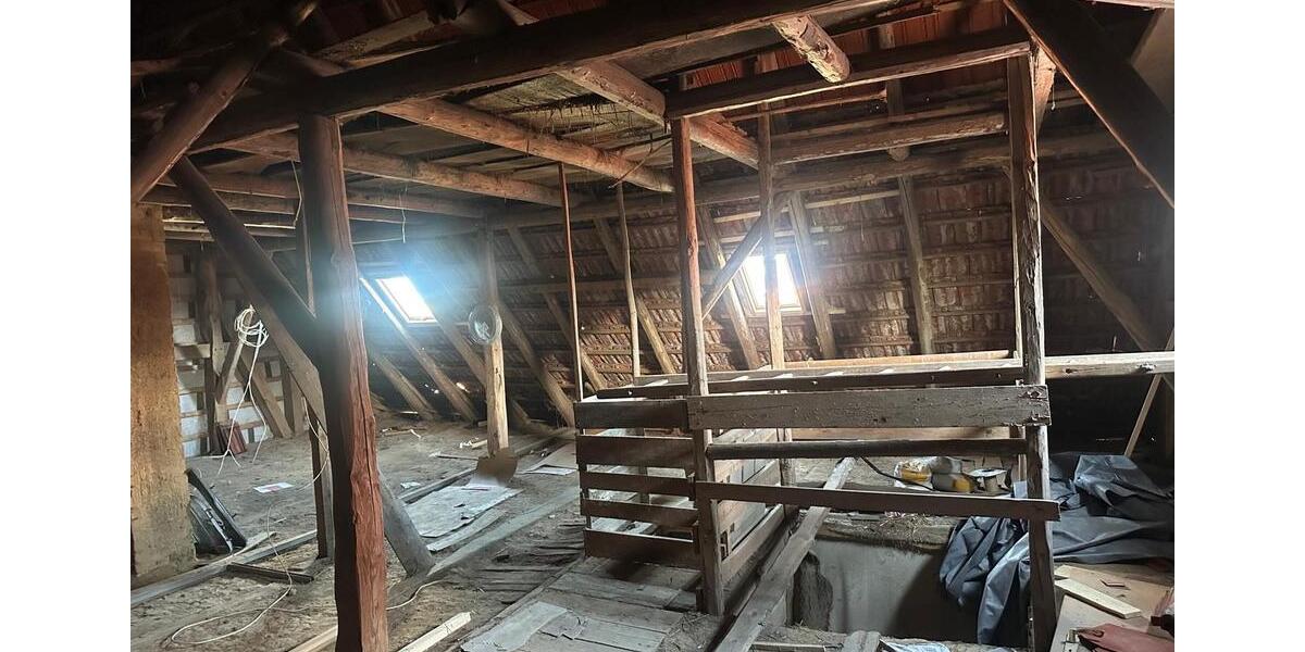 Einfamilienhaus Grebenstein - 6 Zimmer, 140 m&sup2;, 185.000&euro; | Angebot:26232358