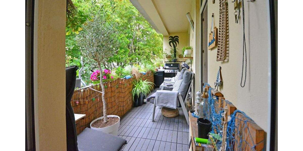 Etagenwohnung Kassel Mitte - 3 Zimmer, 100 m&sup2;, 240.000&euro; | Angebot:24777706