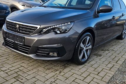 Peugeot 308 169.126 km 8.950 &euro; Calden 34379