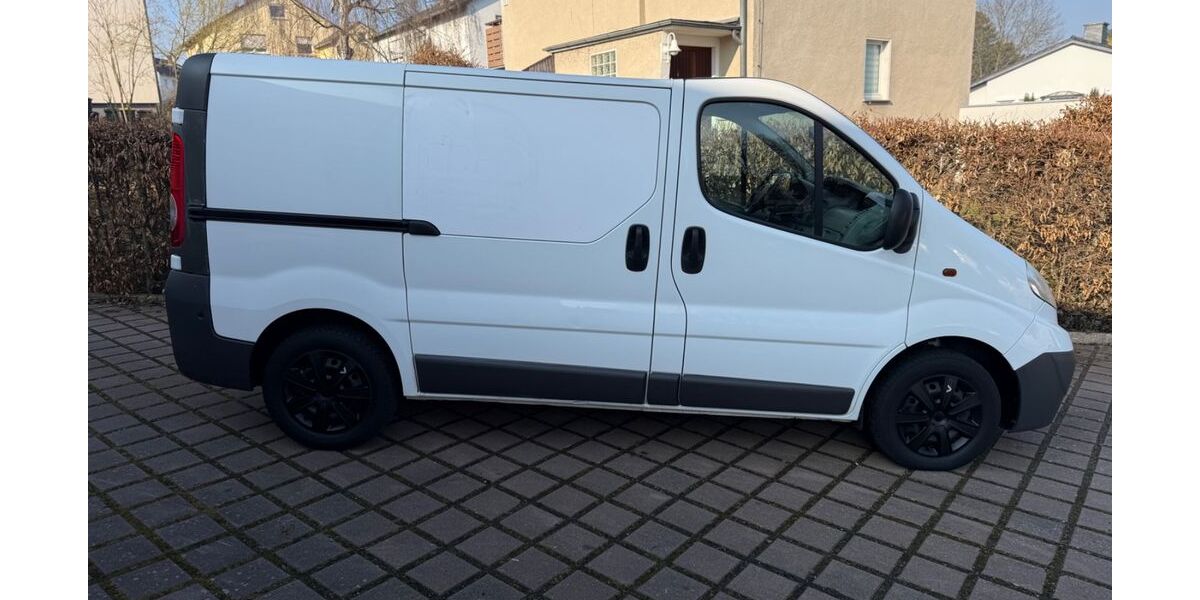 Opel Vivaro 170.000 km 5.950 &euro; Kassel-Lohfelden 34253