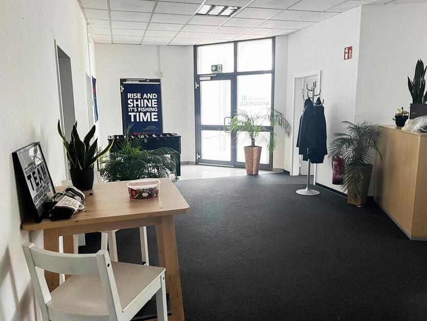 PROVISIONSFREI +++ Hallenfläche 1.002 m² mit Büro 184 m² +++ direkt vom Eigentümer