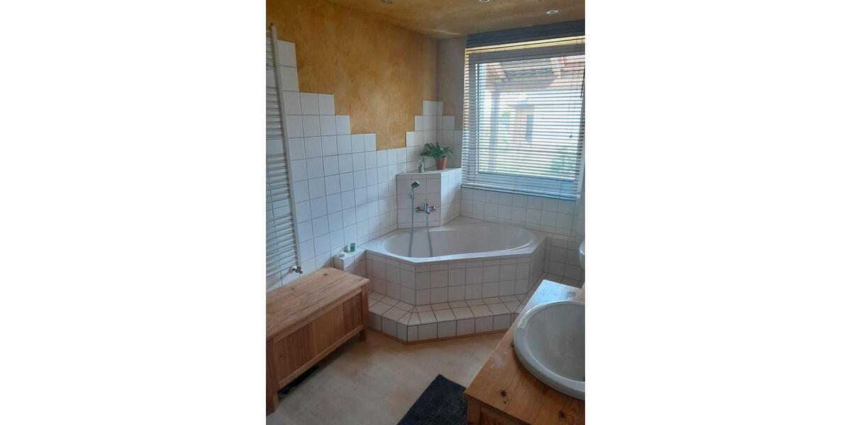 Doppelhaushälfte Lohfelden - 4 Zimmer, 120 m&sup2;, 305.000&euro; | Angebot:27454056