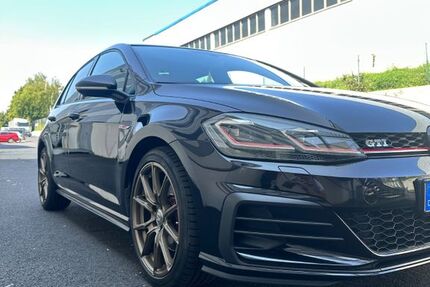 VW Golf 114.000 km 19.250 € Kassel 34132