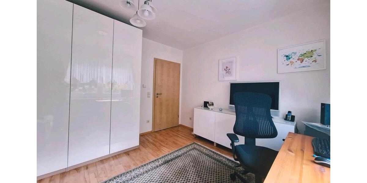 Etagenwohnung Baunatal - 3 Zimmer, 82 m&sup2;, 230.000&euro; | Angebot:26611827
