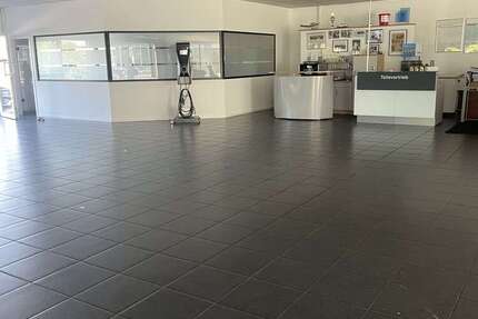 Halle in Wölfersheim 2.490.000 € 2500 m²