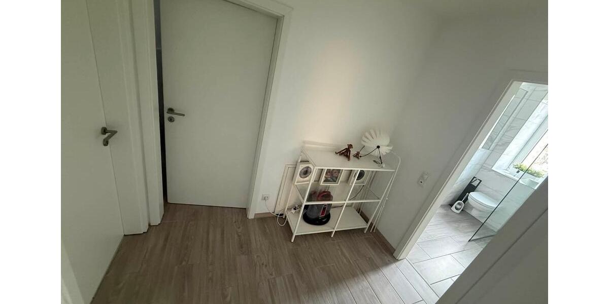 Erdgeschoßwohnung Felsberg - 5 Zimmer, 156 m&sup2;, 1.404&euro; | Angebot:25881411