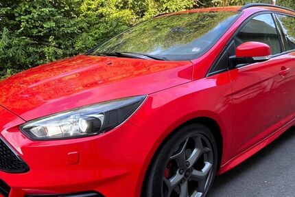 Ford Focus 144.000 km 7.900 &euro; Kassel 34119