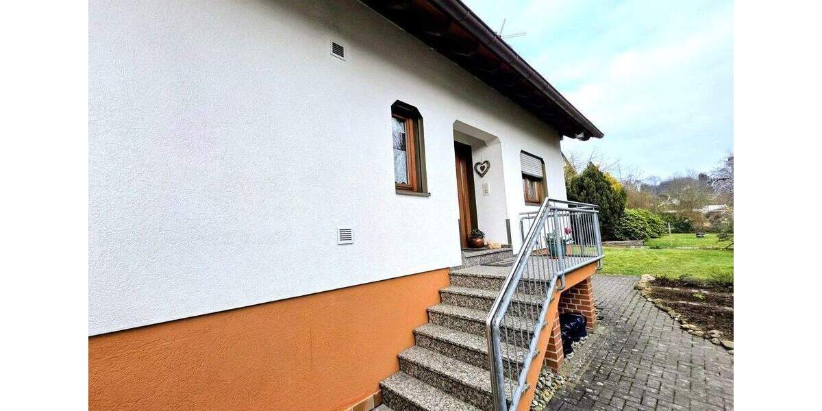 Einfamilienhaus Kassel / Harleshausen Harleshausen - 7 Zimmer, 148 m&sup2;, 549.000&euro; | Angebot:24990011