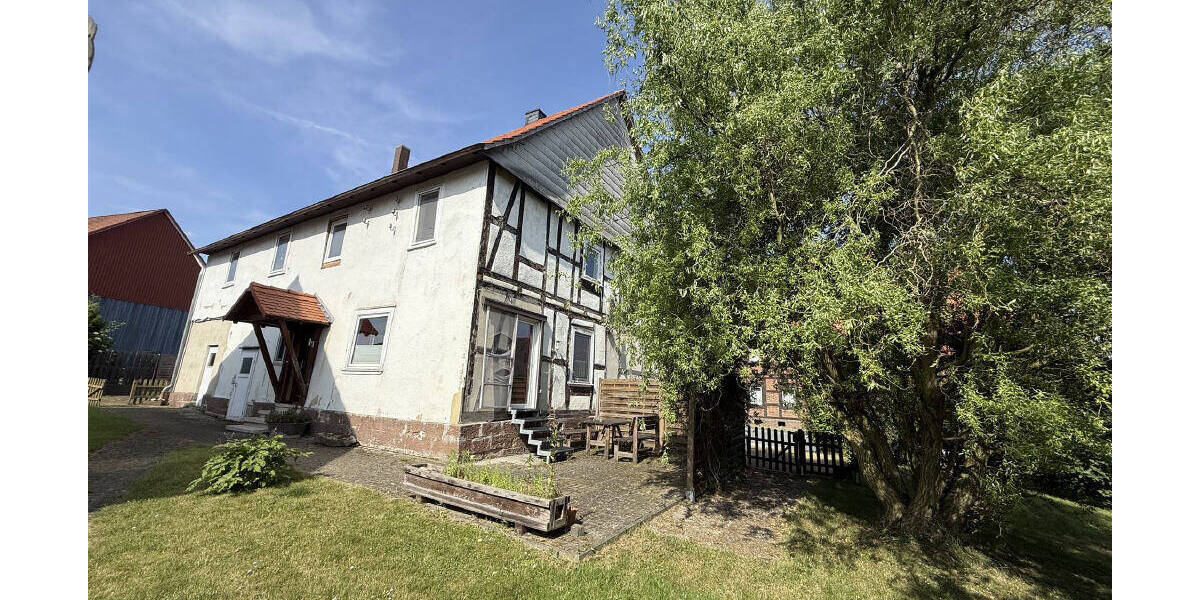 Einfamilienhaus Hofgeismar Schöneberg - 8 Zimmer, 184 m&sup2;, 129.000&euro; | Angebot:25670413