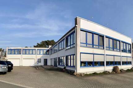 Halle in Bad Emstal 1.290.000 € 235 m² zimmer