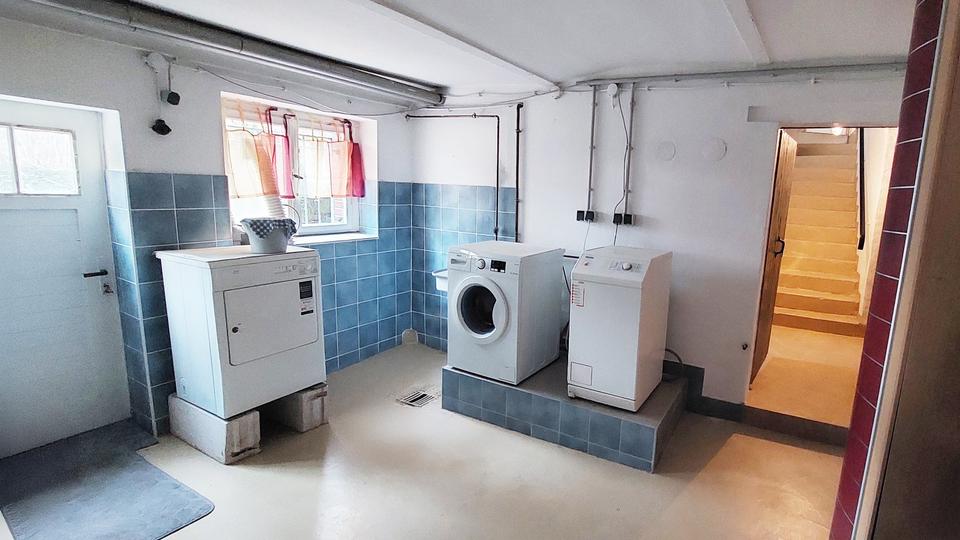 Mehrfamilienhaus, Wohnhaus Kassel Südstadt - 6 Zimmer, 148 m&sup2;, 375.000&euro; | Angebot:26824450