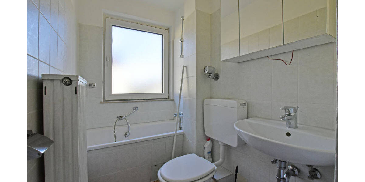 12-Familien-Haus in ruhiger Lage Nähe Marienkrankenhaus - energetisch modernisiert 2 zimmer