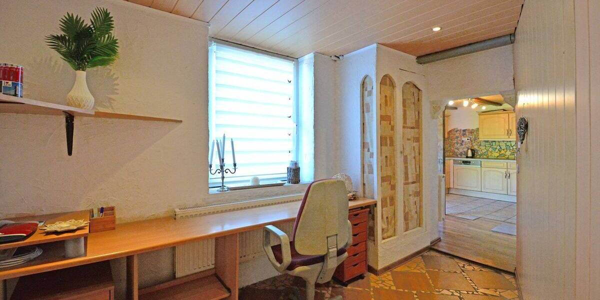 Einfamilienhaus Habichtswald / Dörnberg Dörnberg - 8 Zimmer, 192 m&sup2;, 250.000&euro; | Angebot:26797511