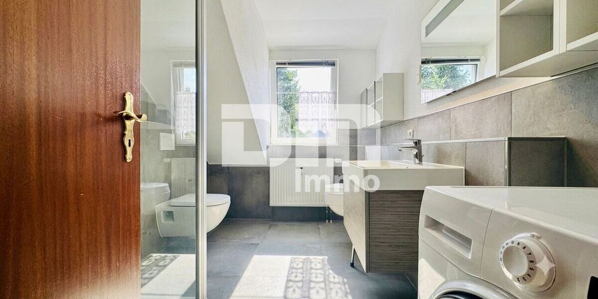 Exklusive Dachgeschosswohnung mit Balkon & Garage in gefragter Lage der Eichwaldsiedlung - Dachgeschoßwohnung Kassel Bettenhausen | Angebot:27070859