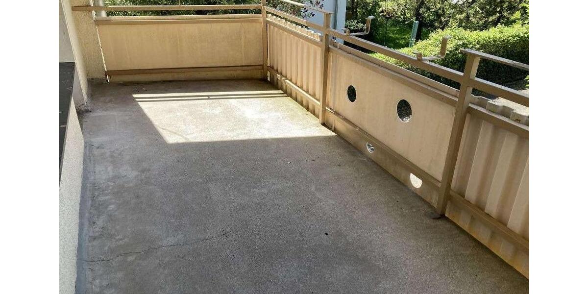 Etagenwohnung Kassel Fasanenhof - 4 Zimmer, 94 m&sup2;, 700&euro; | Angebot:26632896