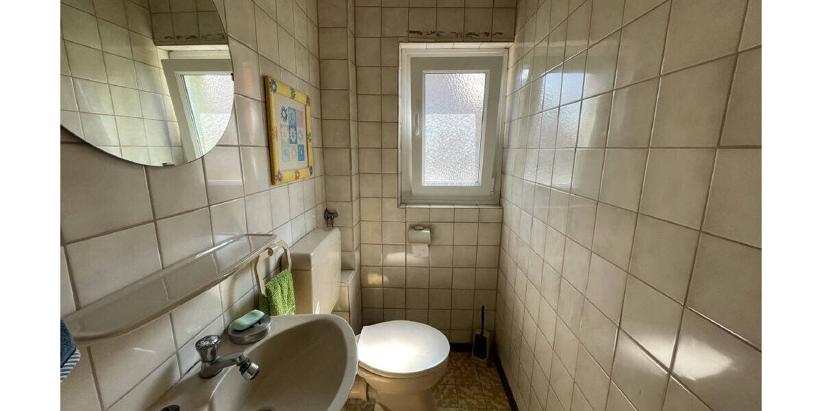 Vielseitiges Wohn- und Geschäftshaus in ruhiger Lage von Hofgeismar-Hümme! 7 zimmer