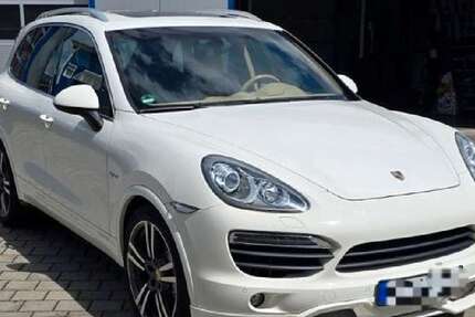 Porsche Cayenne 152.000 km 23.700 € Baunatal 34225
