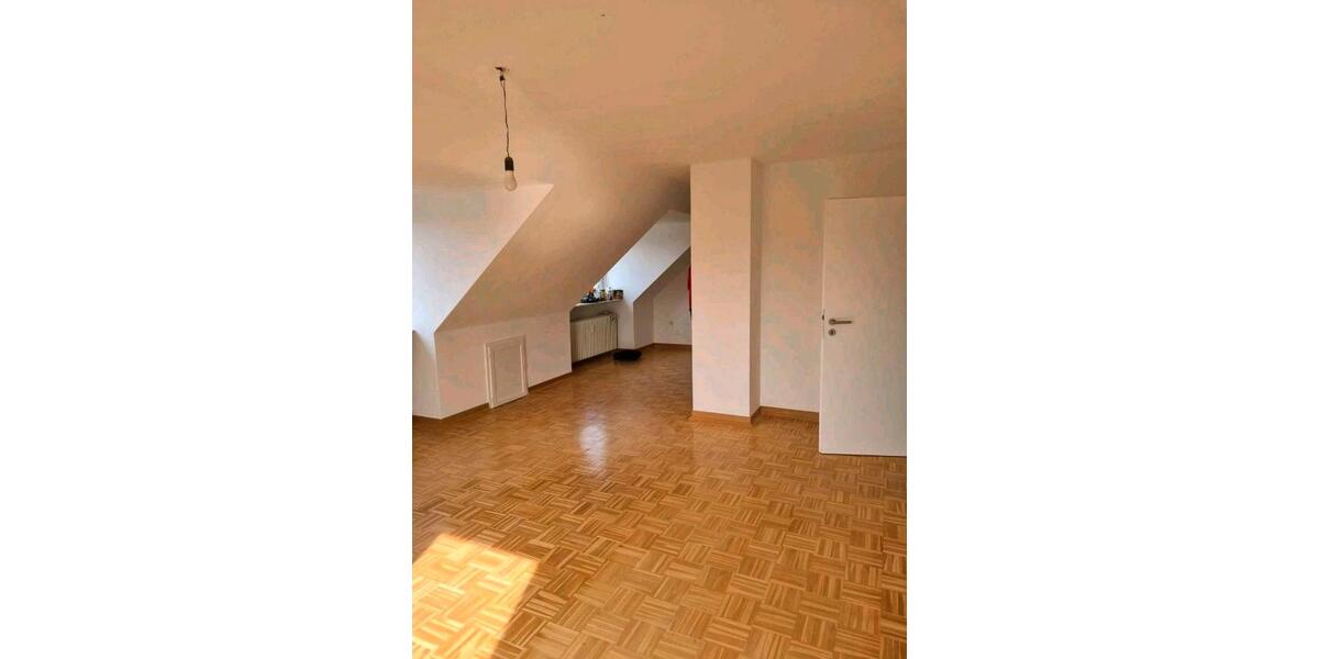 Dachgeschoßwohnung Lohfelden - 2.5 Zimmer, 80 m&sup2;, 850&euro; | Angebot:26413060