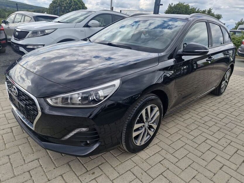 i30