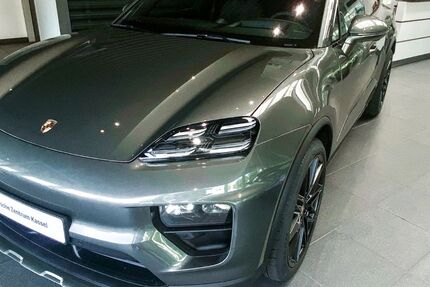 Porsche Macan 10.900 km 113.990 &euro; Kassel 34123