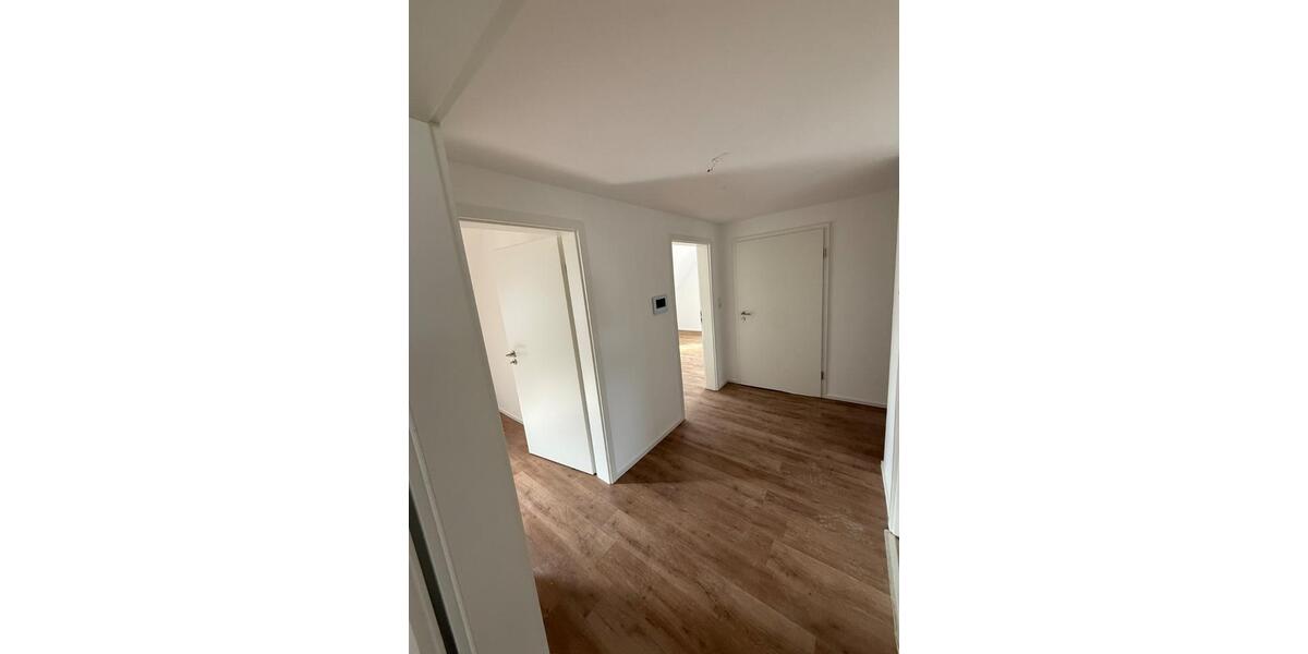 Dachgeschoßwohnung Kassel Niederzwehren - 2 Zimmer, 70 m&sup2;, 800&euro; | Angebot:26061117
