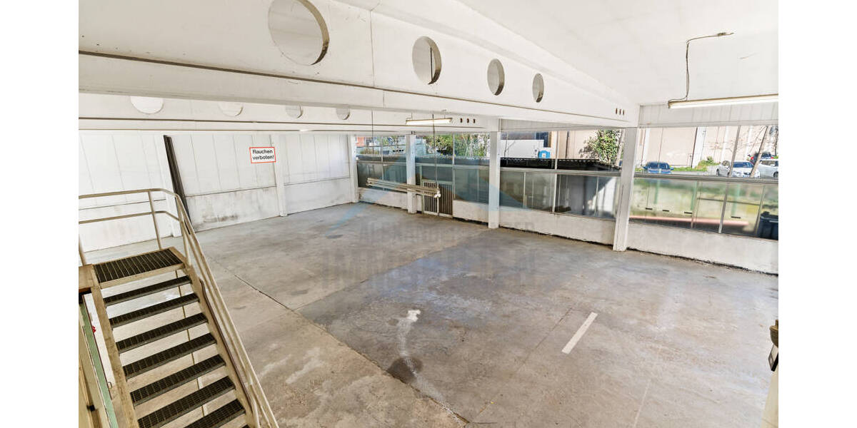 Großzügige Lagerhalle mit gepflegtem Mehrfamilienhaus in zentraler Lage von Kassel! zimmer