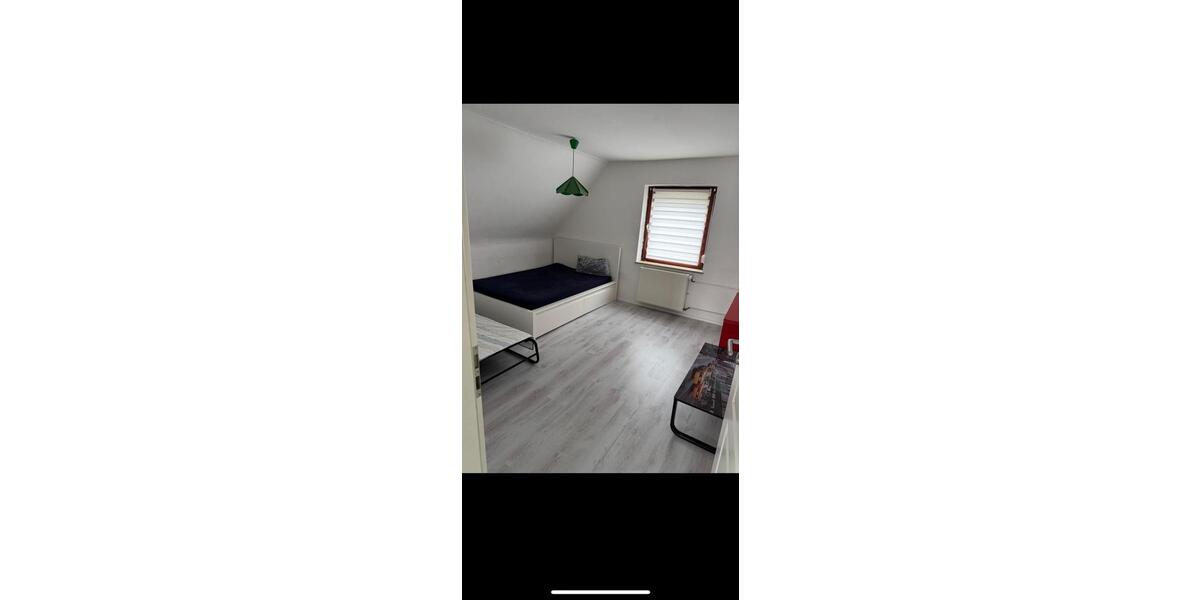 Einfamilienhaus Felsberg - 10 Zimmer, 200 m&sup2;, 300.000&euro; | Angebot:26632795