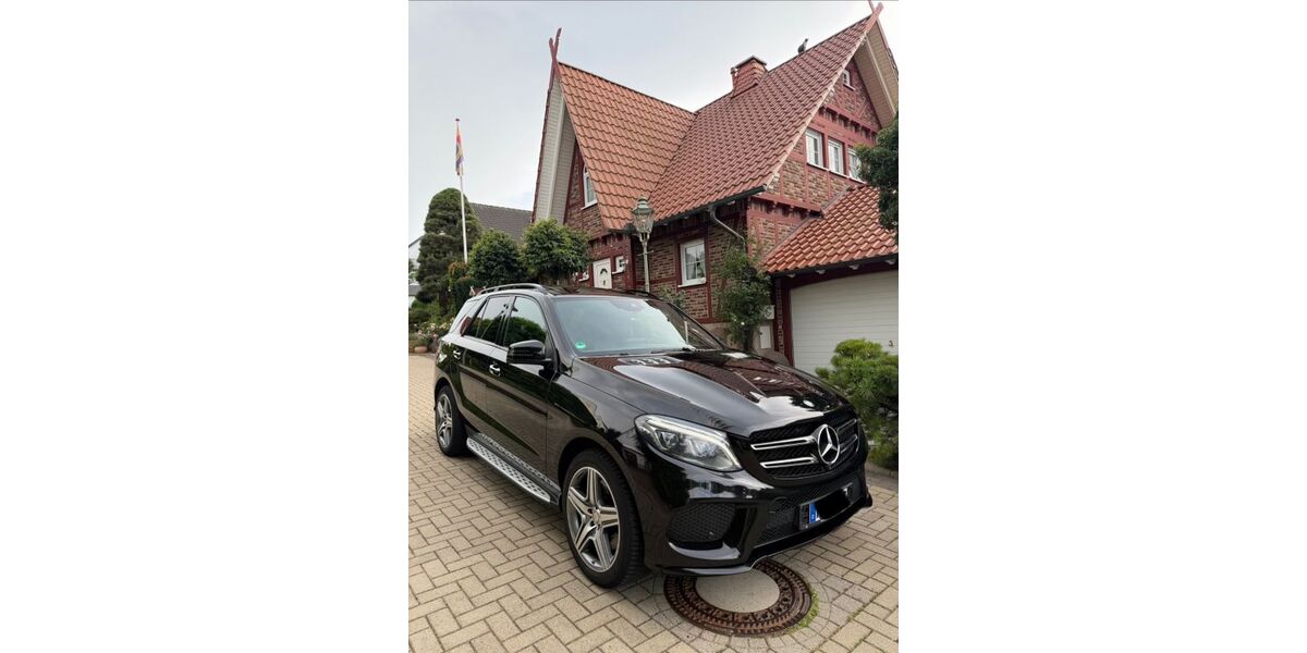 Mercedes-Benz GLE 500 99.000 km 30.000 &euro; Dransfeld 37127