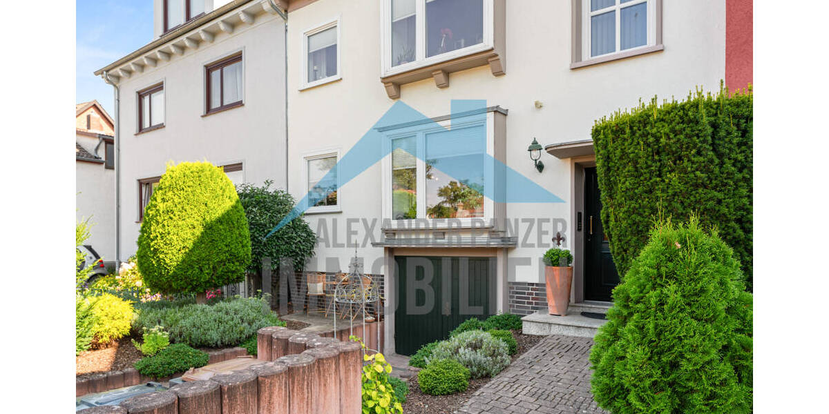 Gepflegtes Zweifamilienhaus im beliebten 