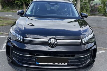 VW Tiguan 14.800 km 35.900 € Kassel 34130