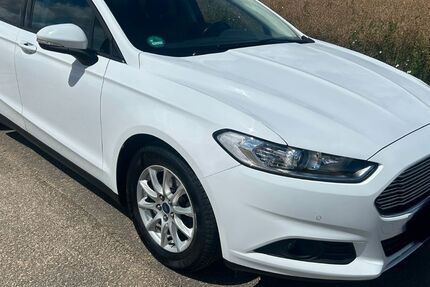 Ford Mondeo 76.700 km 9.500 &euro; Kassel 34132