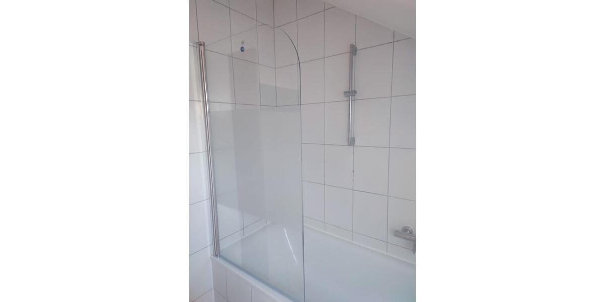 Dachgeschoßwohnung Kassel Fasanenhof - 3 Zimmer, 67 m&sup2;, 670&euro; | Angebot:26135598