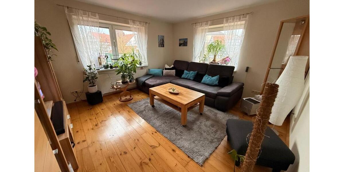 Etagenwohnung Lohfelden - 4 Zimmer, 90 m&sup2;, 750&euro; | Angebot:25759556