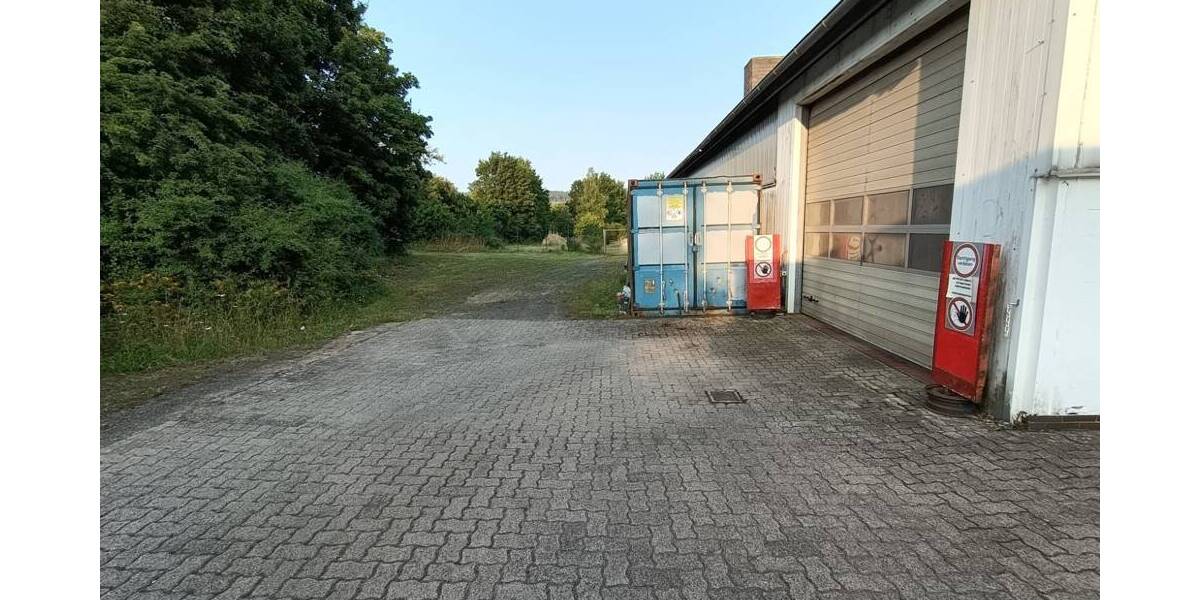 Gewerbeobjekt in Hessisch Lichtenau, OT Walburg mit großzügigem Grundstück zimmer