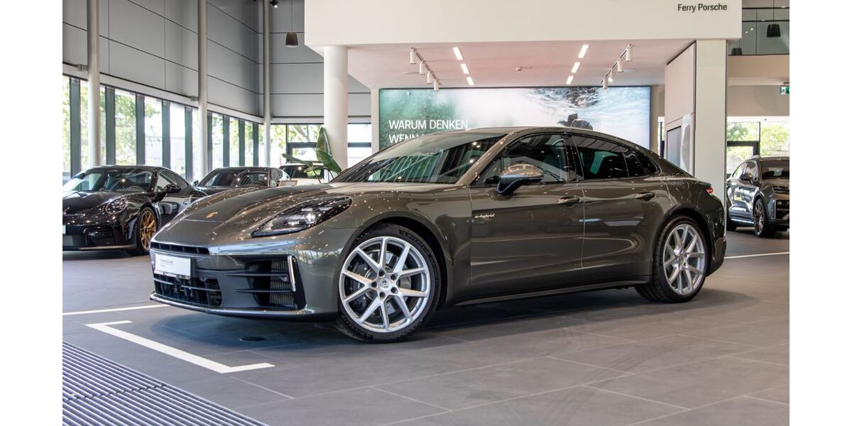 Porsche Panamera 9.900 km 130.990 &euro; Kassel 34123