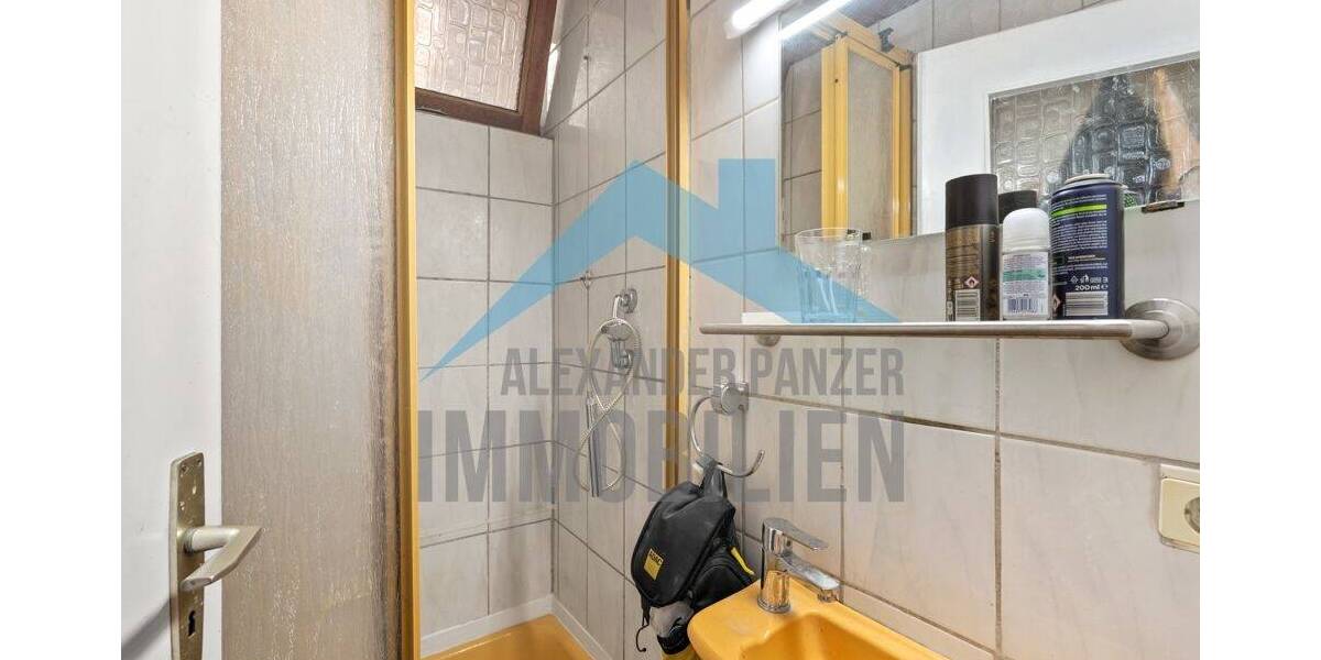 Mehrfamilienhaus, Wohnhaus Kassel Niederzwehren - 235.000&euro; | Angebot:23983191