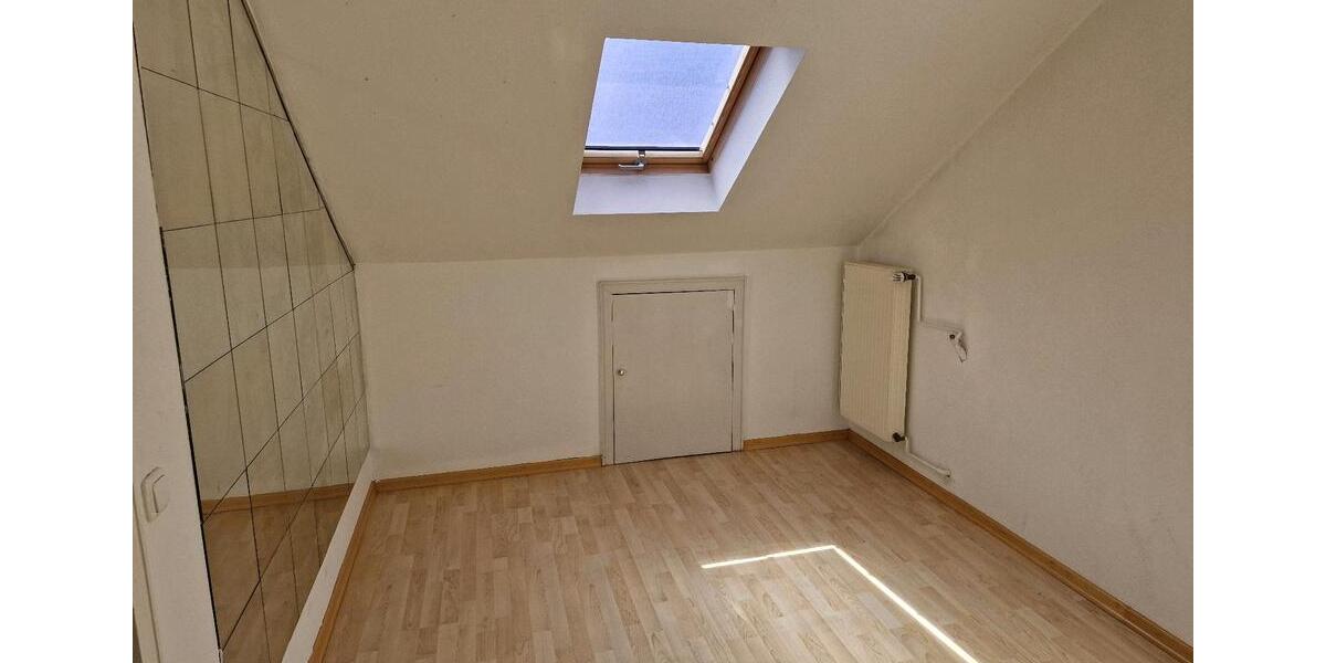Dachgeschoßwohnung Hann. Münden - 4 Zimmer, 90 m&sup2;, 660&euro; | Angebot:26326347