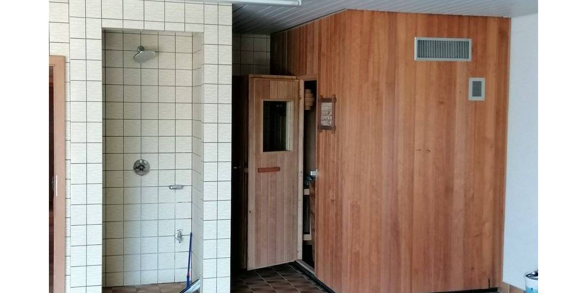 Einfamilienhaus Fritzlar / Cappel Cappel - 8 Zimmer, 267 m&sup2;, 275.000&euro; | Angebot:23966096