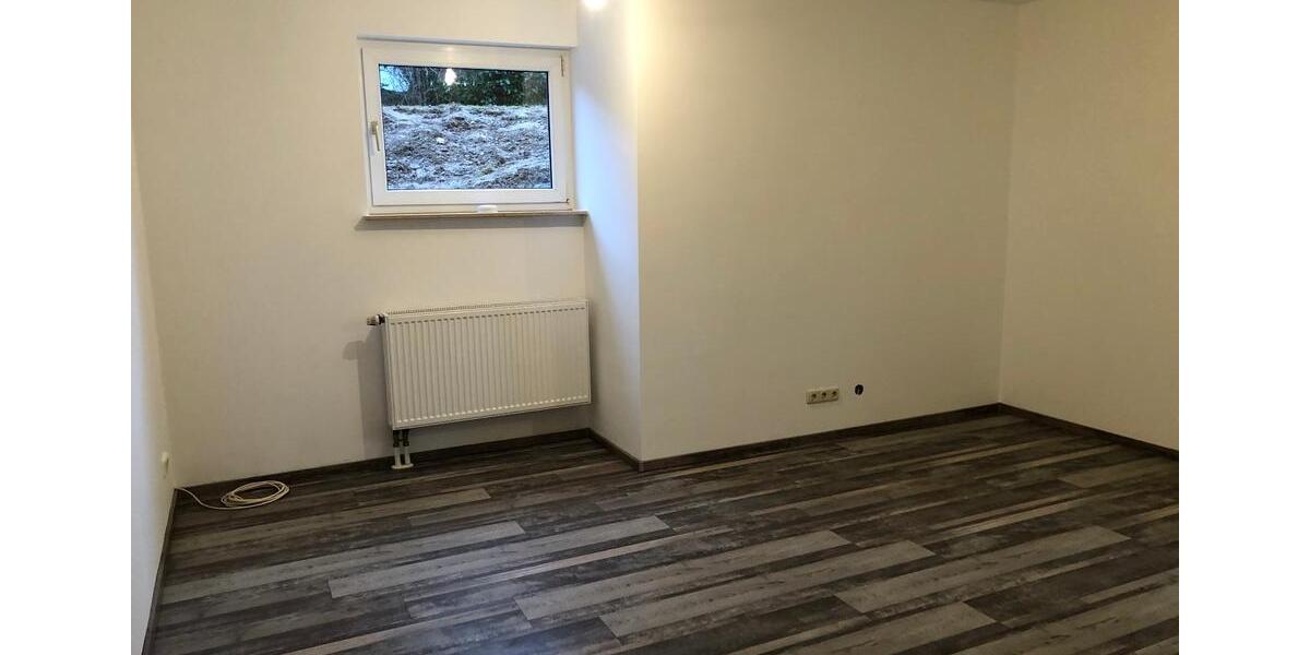 Etagenwohnung Kaufungen - 3 Zimmer, 85 m&sup2;, 190.000&euro; | Angebot:23000264