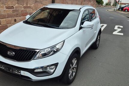 Kia Sportage 49.800 km 9.900 &euro; Witzenhausen 37215