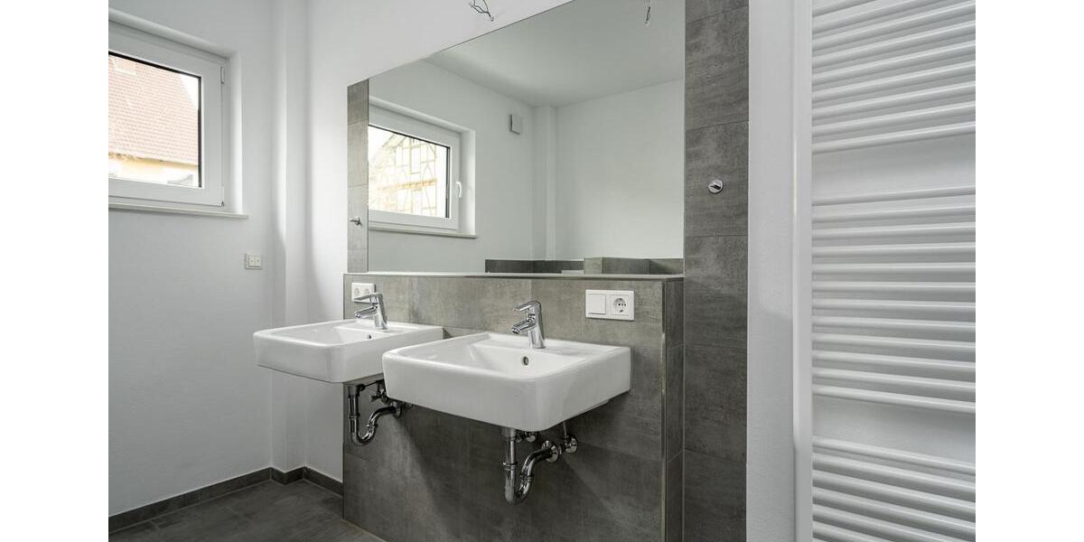 Dachgeschoßwohnung Kassel Harleshausen - 3 Zimmer, 102 m&sup2;, 1.530&euro; | Angebot:26462635