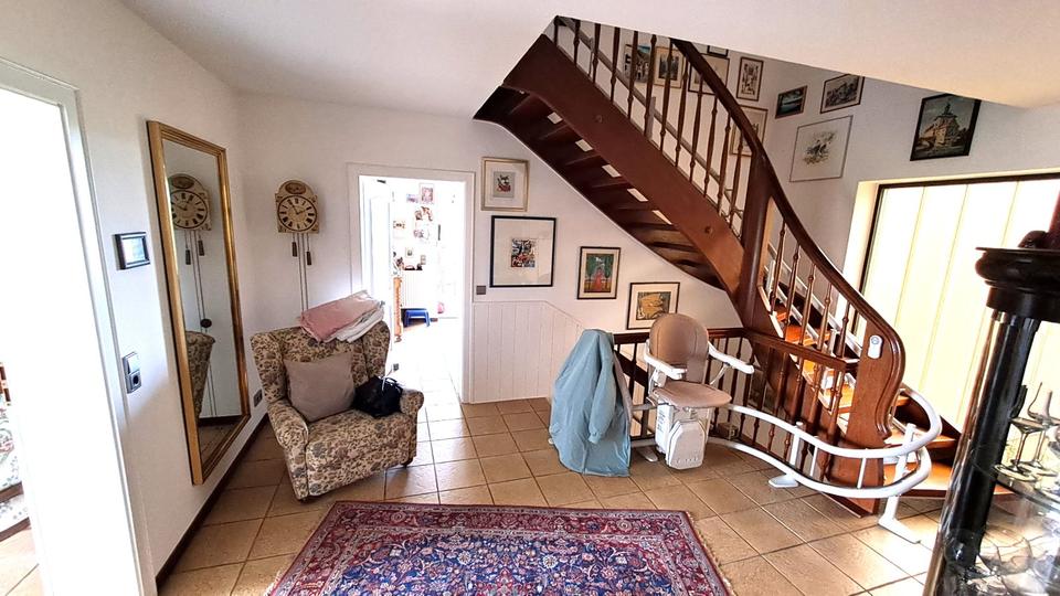 Einfamilienhaus Kaufungen - 8 Zimmer, 224 m&sup2;, 549.000&euro; | Angebot:26099652