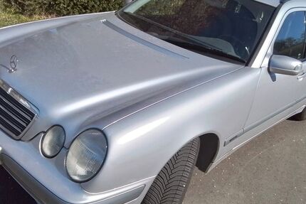 Mercedes-Benz E 320 135.150 km 5.200 &euro; Guxhagen 34302