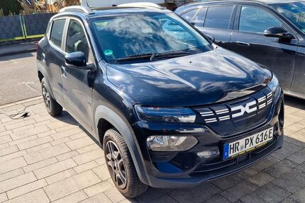 Dacia Spring 22.300 km 10.600 &euro; Körle 34327