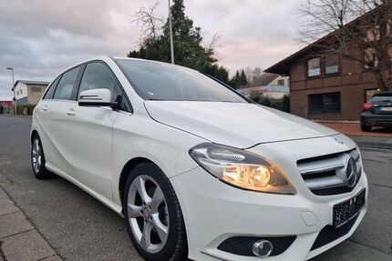 Mercedes B 180