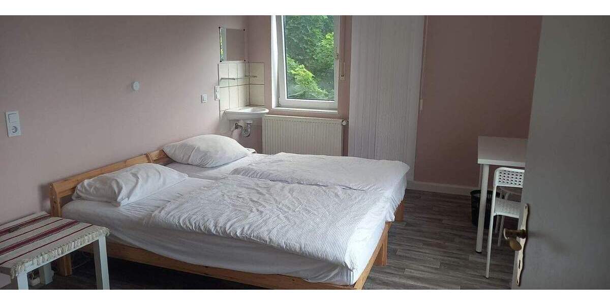  2 Familienhaus mit Gewerbe-Büro-Praxisfläche -Seminaräume nutzbar - ohne Investionsstau 1 zimmer